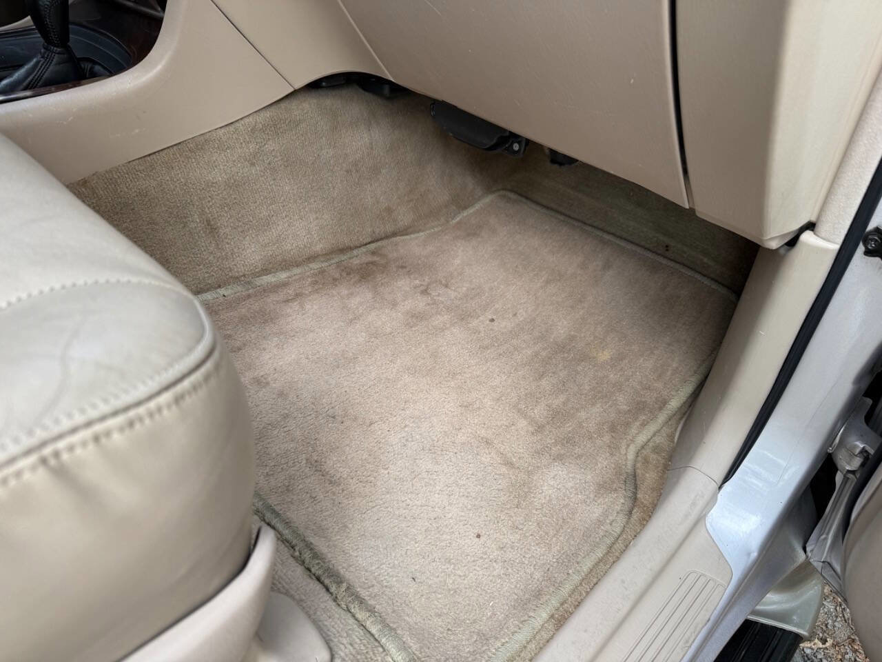 Used 2000 Toyota Land Cruiser image 77