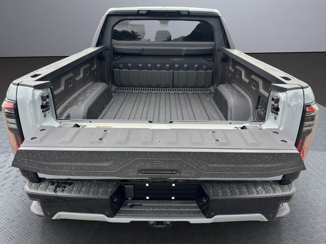 New 2025 GMC Sierra EV Denali image 24