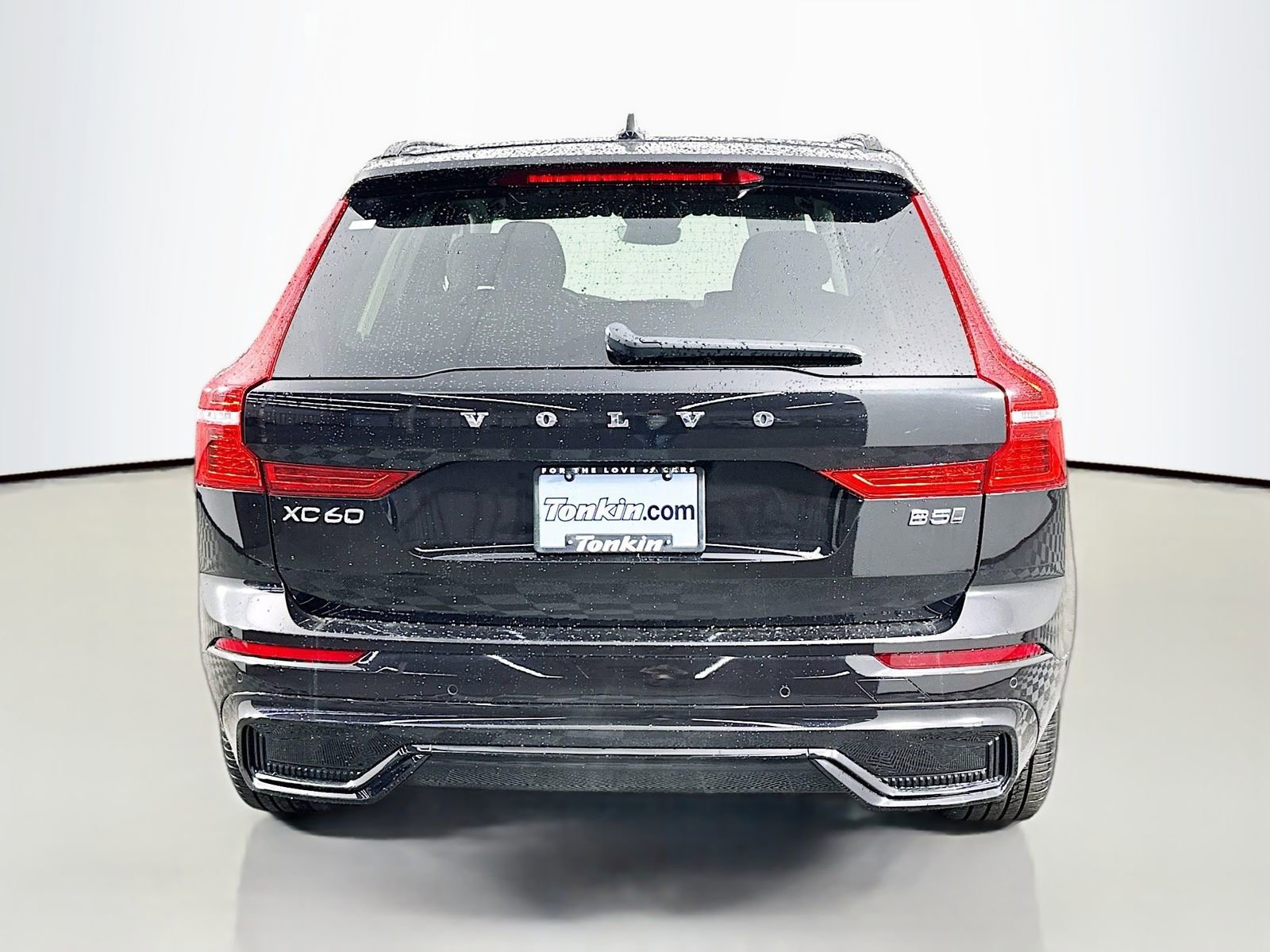 Used 2025 Volvo XC60 B5 Plus image 6