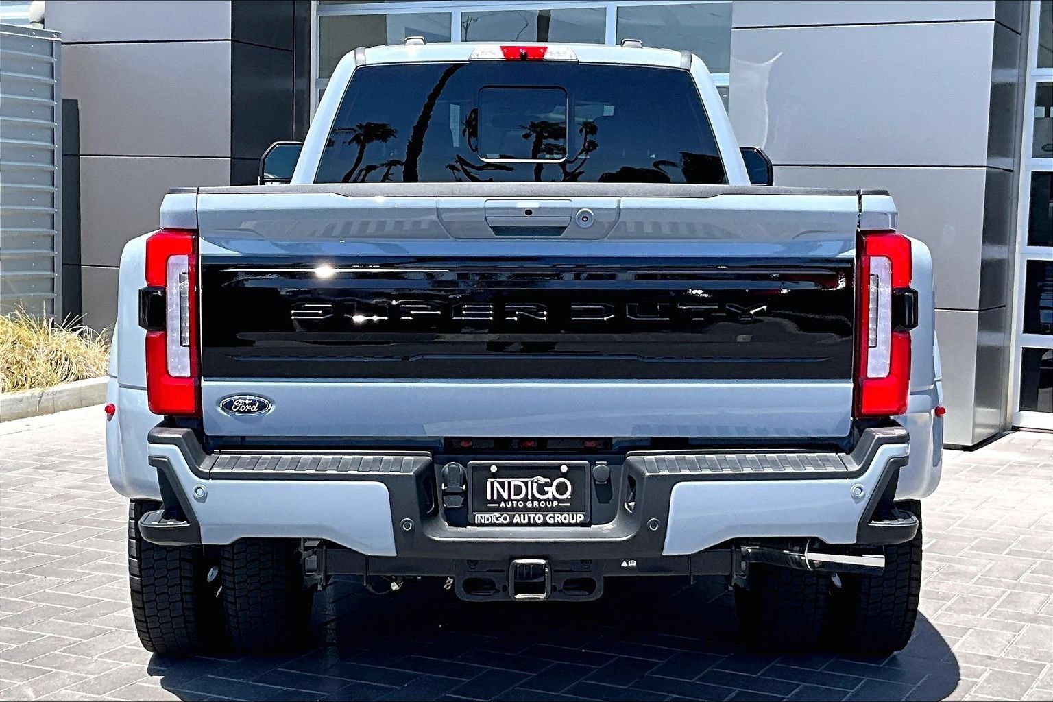 Used 2025 Ford F450 Platinum w/ FX4 Off-Road Package AWD/4WD image 4