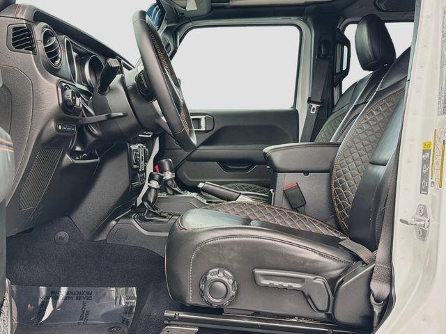 Used 2022 Jeep Wrangler Unlimited Sahara AWD/4WD image 21