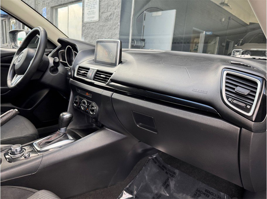Used 2015 MAZDA MAZDA3 i Touring image 20
