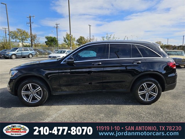 Used 2021 Mercedes-Benz GLC 300 image 2