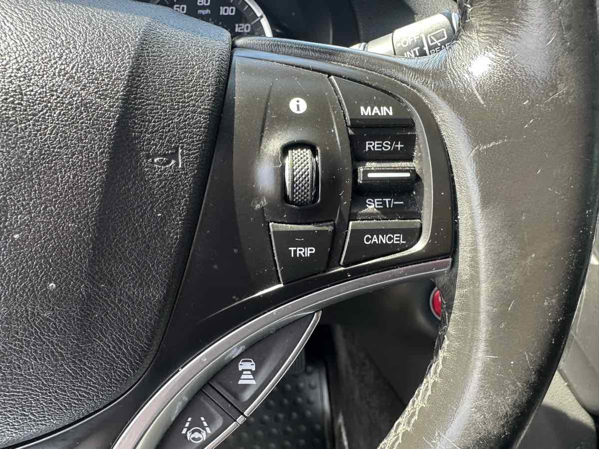 Used 2017 Acura MDX SH-AWD w/ Technology Package image 16