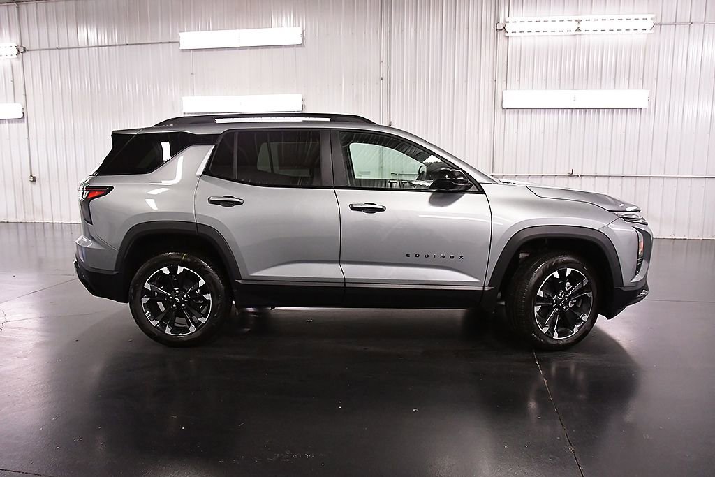 New 2026 Chevrolet Equinox RS w/ Safety and Technology Package image 8