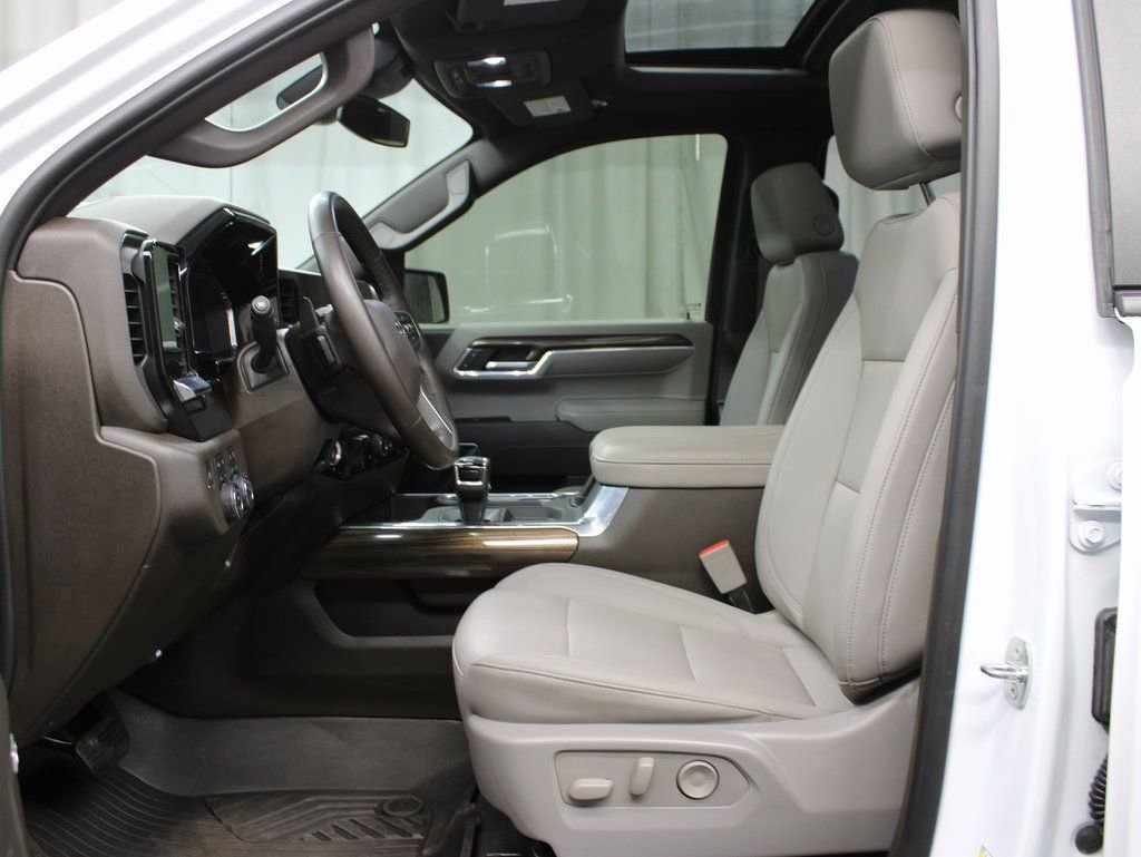 Used 2024 Chevrolet Silverado 1500 LT Trail Boss w/ LT Trail Boss Premium Package image 9