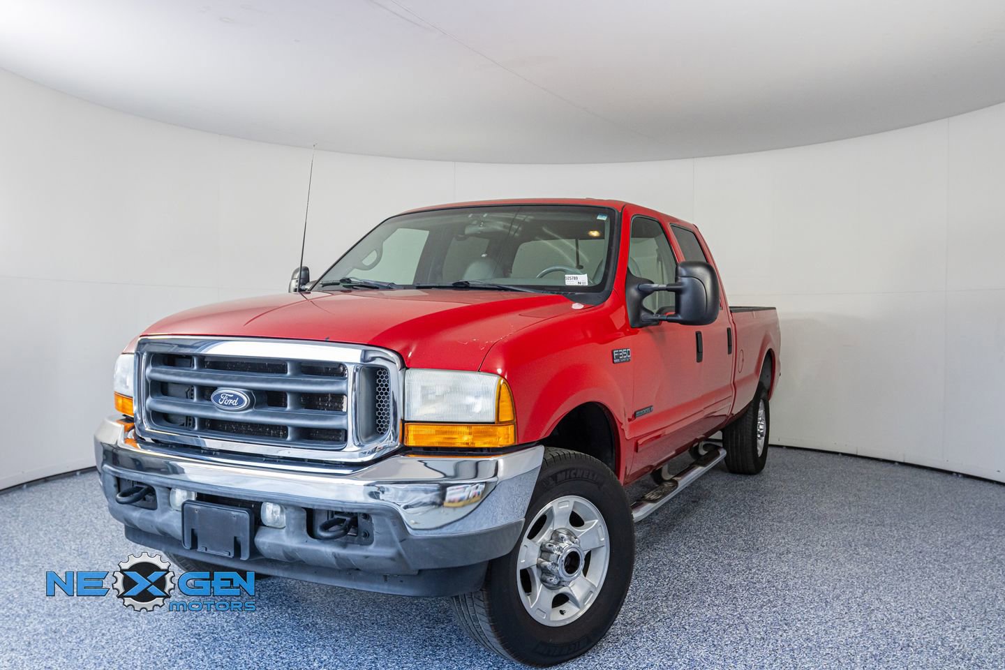 Used 2001 Ford F350 Lariat AWD/4WD image 3