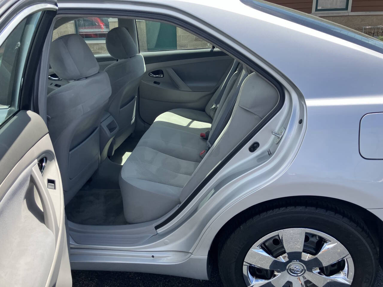 Used 2008 Toyota Camry LE FWD image 19