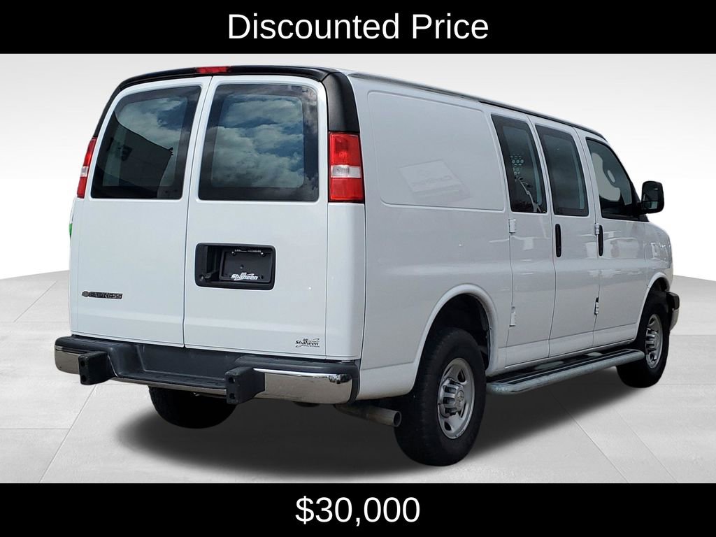 Used 2024 Chevrolet Express 2500 w/ Driver Convenience Package image 3
