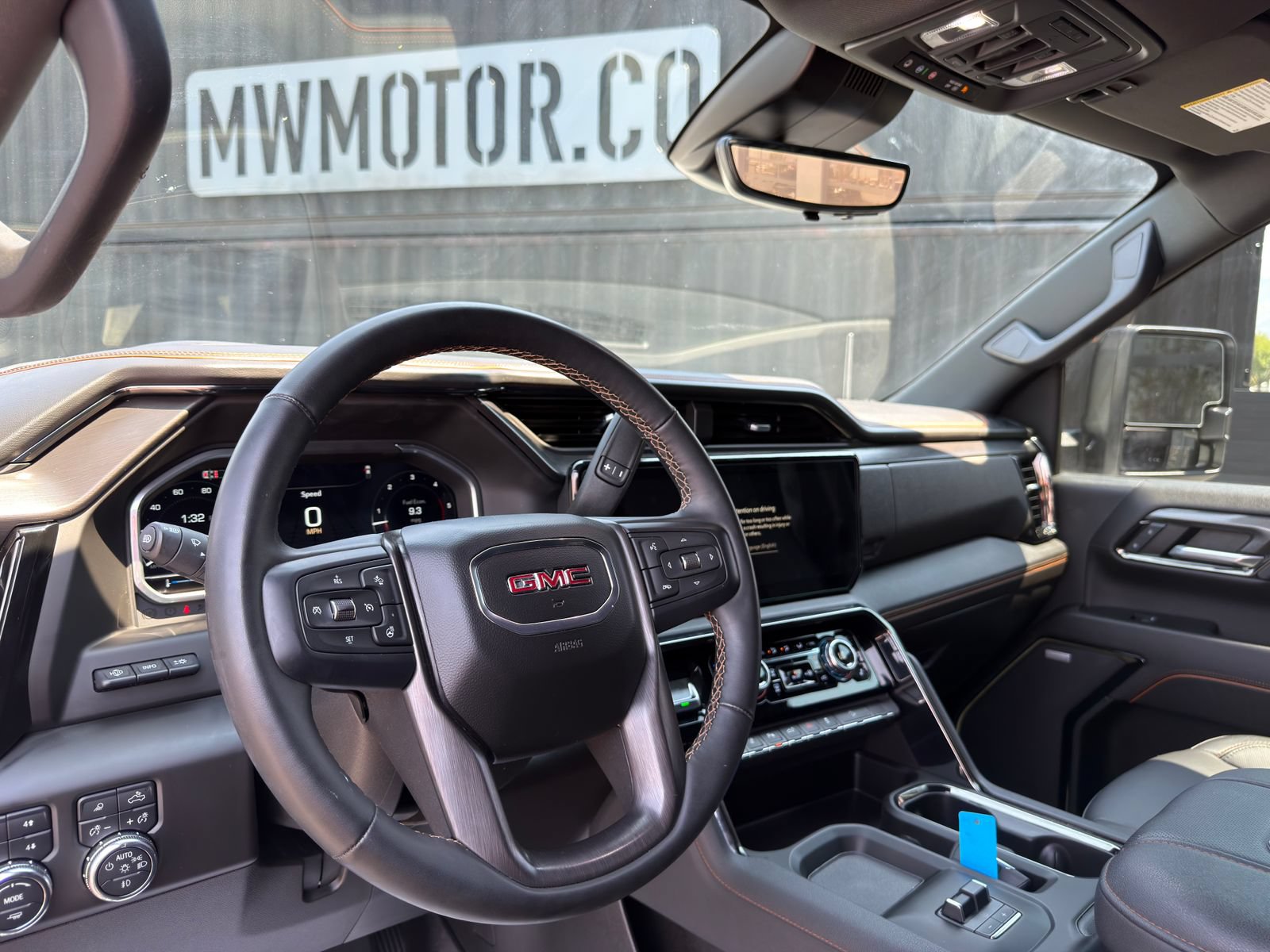 Used 2024 GMC Sierra 3500 AT4 w/ AT4 Premium Plus Package AWD/4WD image 16
