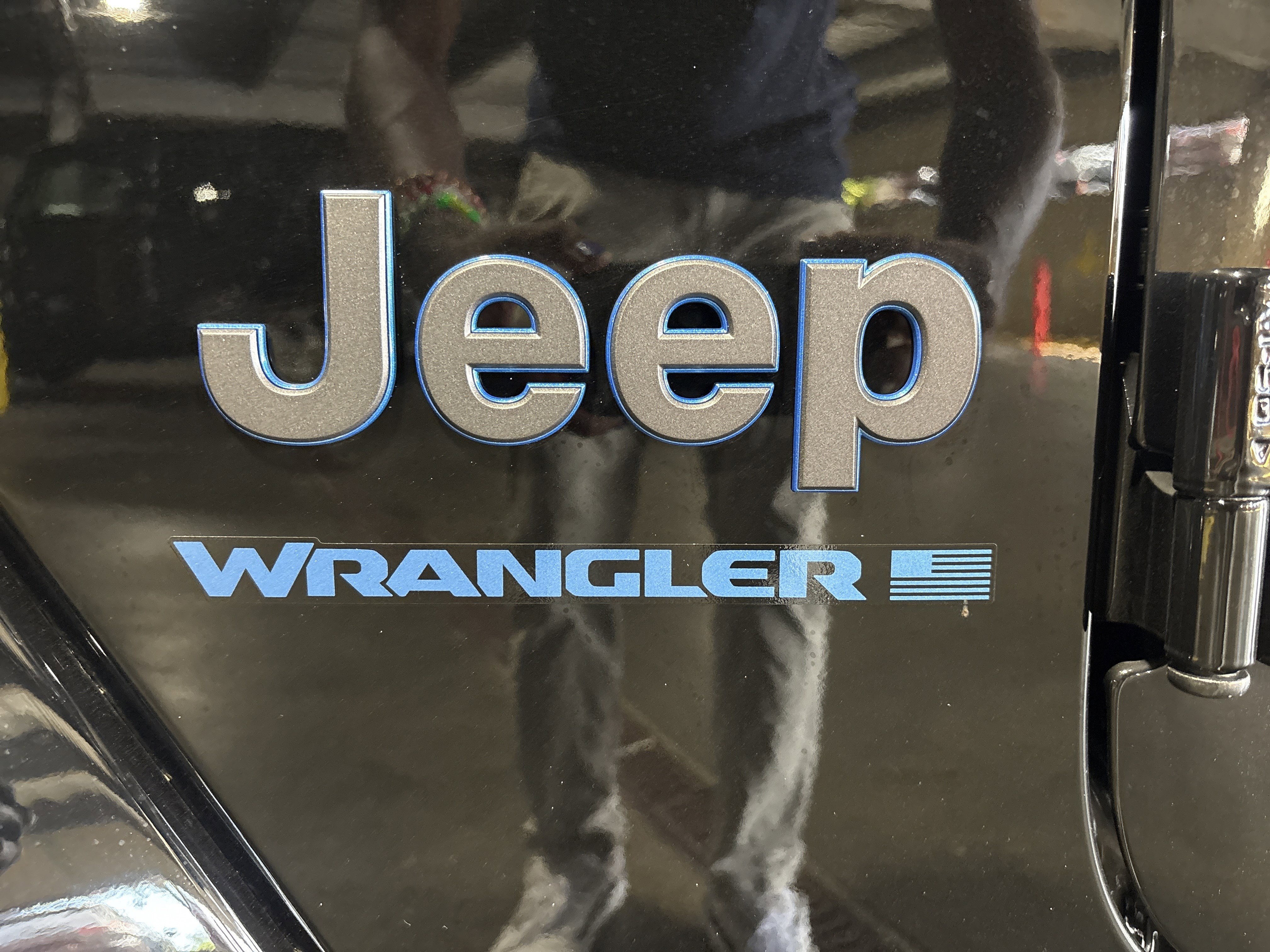 Certified 2025 Jeep Wrangler Sahara image 28