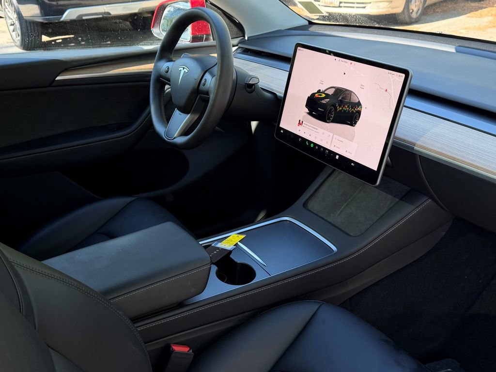 Used 2023 Tesla Model Y Long Range AWD/4WD image 23