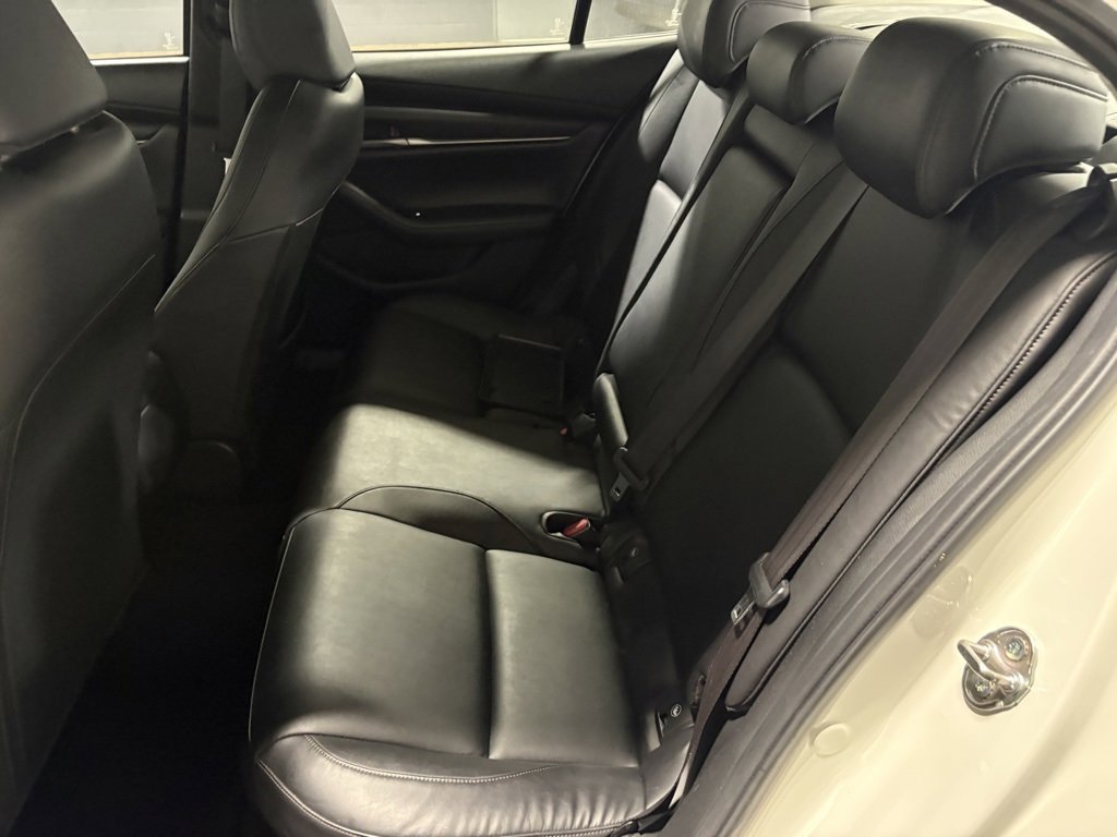 Used 2021 MAZDA MAZDA3 s image 27