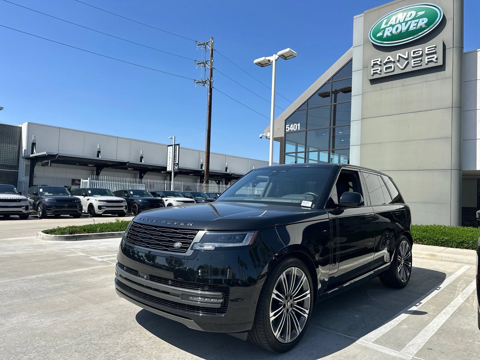 Certified 2025 Land Rover Range Rover SE