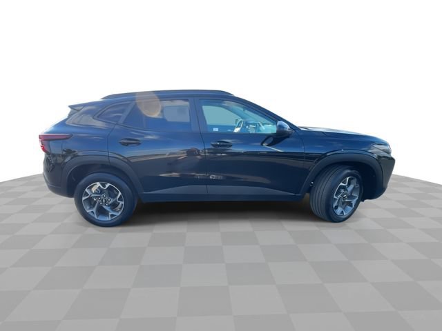 Certified 2025 Chevrolet Trax LT w/ LT Convenience Package FWD image 9