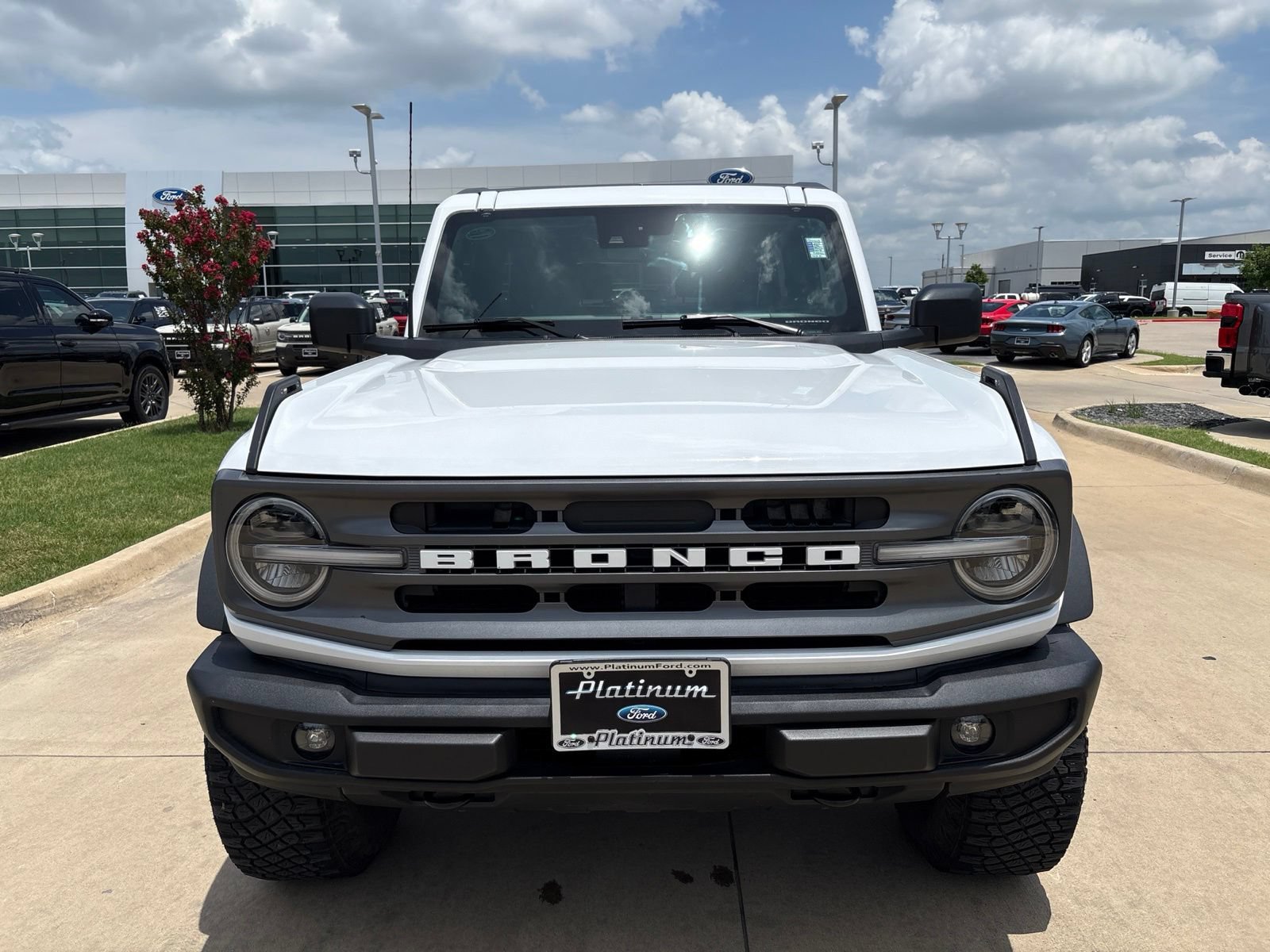 Used 2023 Ford Bronco Big Bend w/ Sasquatch Package AWD/4WD image 9