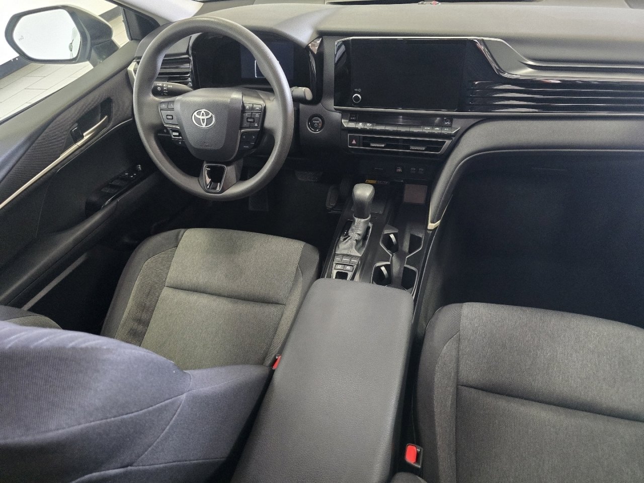 Certified 2025 Toyota Camry LE FWD image 21