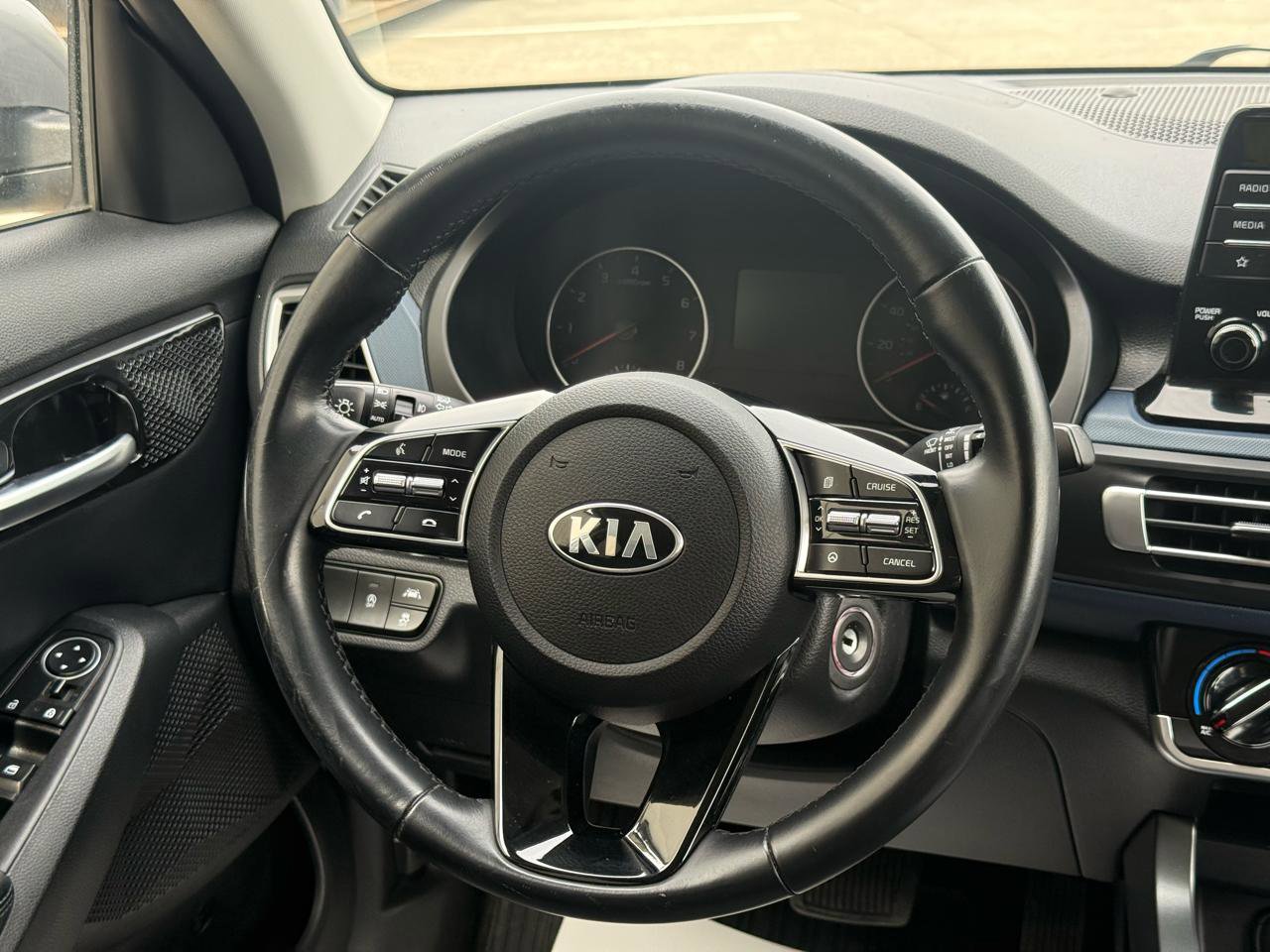 Used 2021 Kia Seltos S image 21