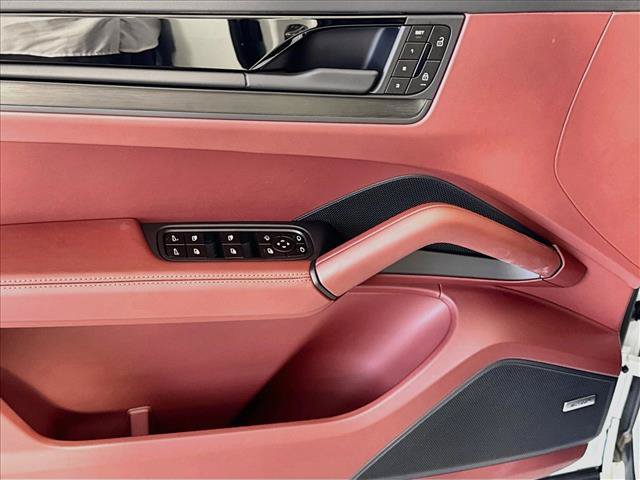 New 2026 Porsche Cayenne GTS AWD/4WD image 11