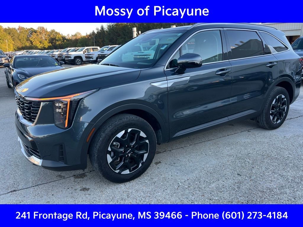 Used 2024 Kia Sorento S w/ Panoramic Sunroof Package