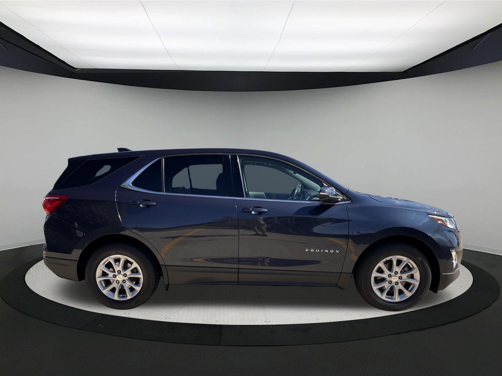 Used 2018 Chevrolet Equinox LT FWD image 3