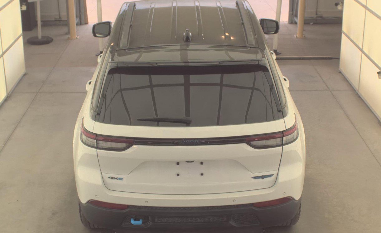 Used 2022 Jeep Grand Cherokee Trailhawk image 5