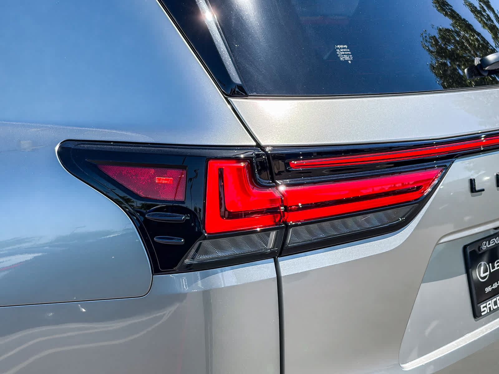 New 2026 Lexus LX 700h Luxury AWD/4WD image 8