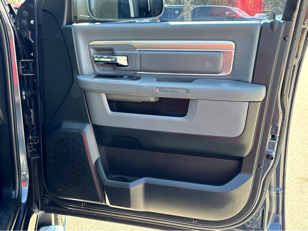 Used 2014 RAM 1500 Lone Star image 9
