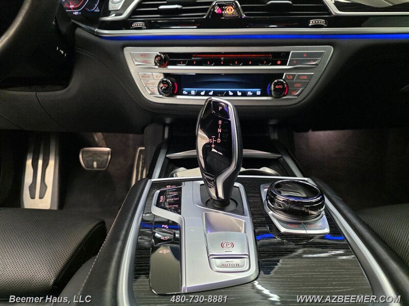 Used 2020 BMW 750i xDrive w/ Executive Package AWD/4WD image 28