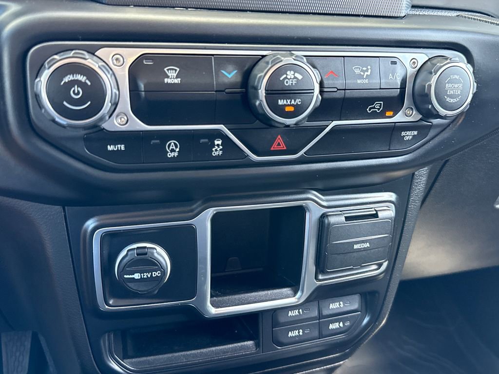 Used 2022 Jeep Gladiator Sport image 20