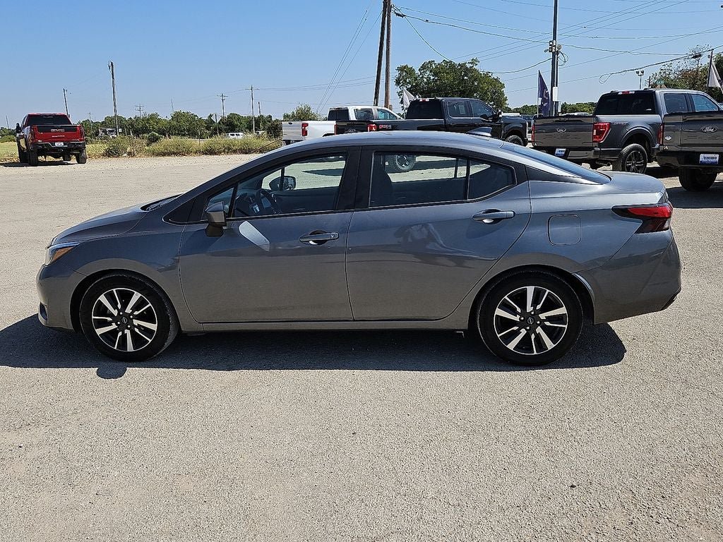 Used 2025 Nissan Versa SV FWD image 3