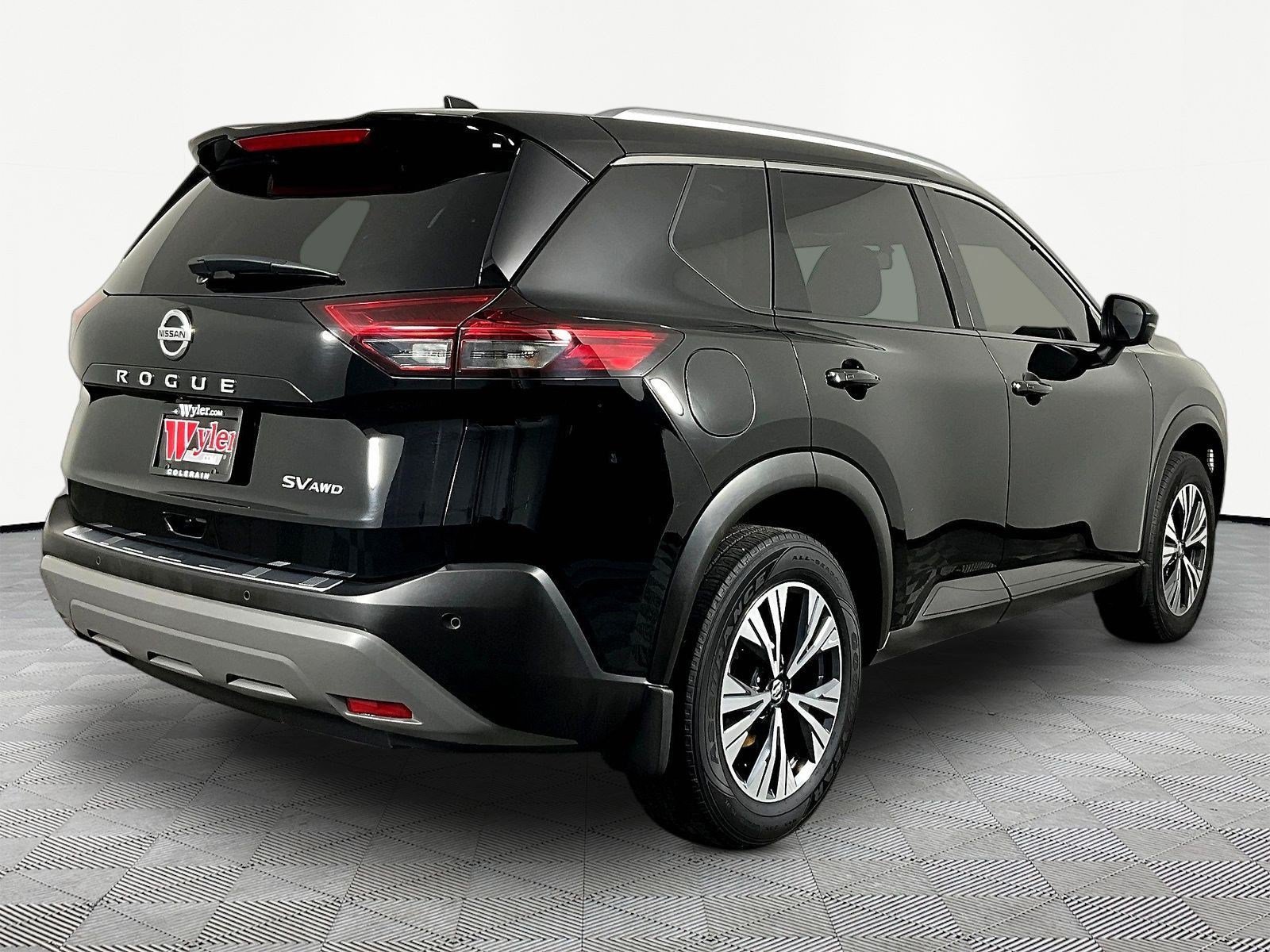 Certified 2021 Nissan Rogue SV w/ Premium Package AWD/4WD image 6