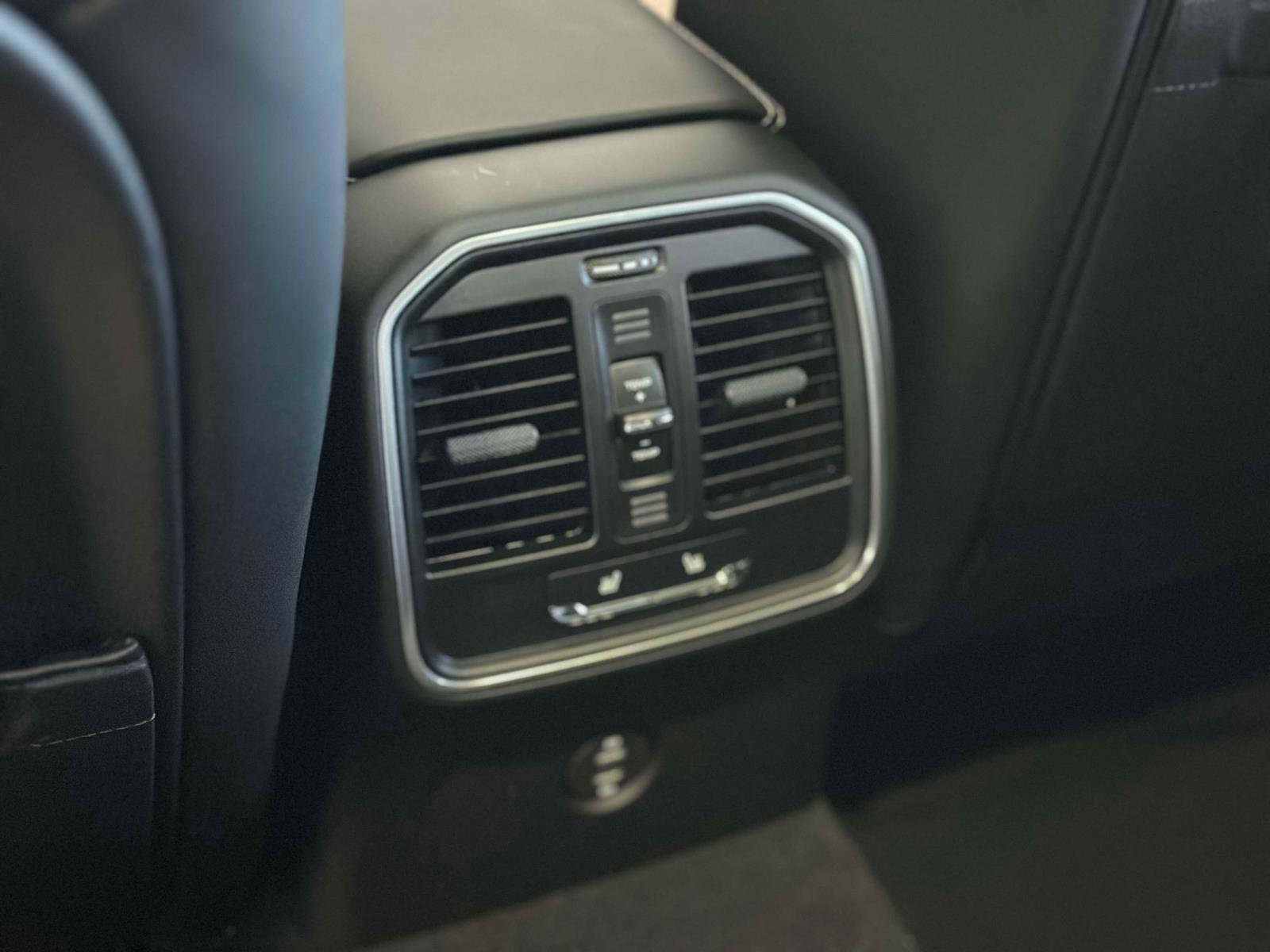 New 2026 Porsche Macan S AWD/4WD image 15