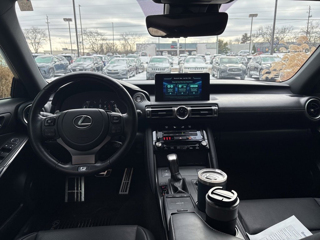 Used 2022 Lexus IS 350 F Sport image 6