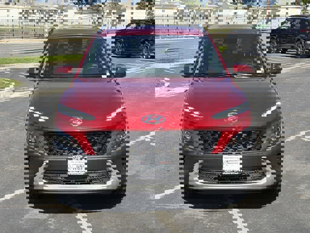 Used 2023 Hyundai Kona SEL image 2