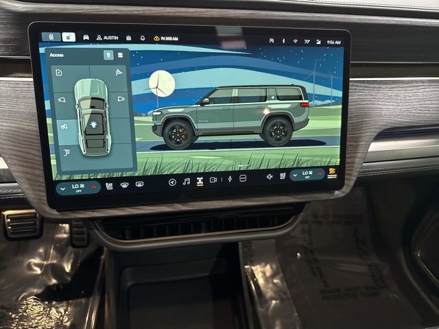 Used 2023 Rivian R1S Adventure AWD/4WD image 21