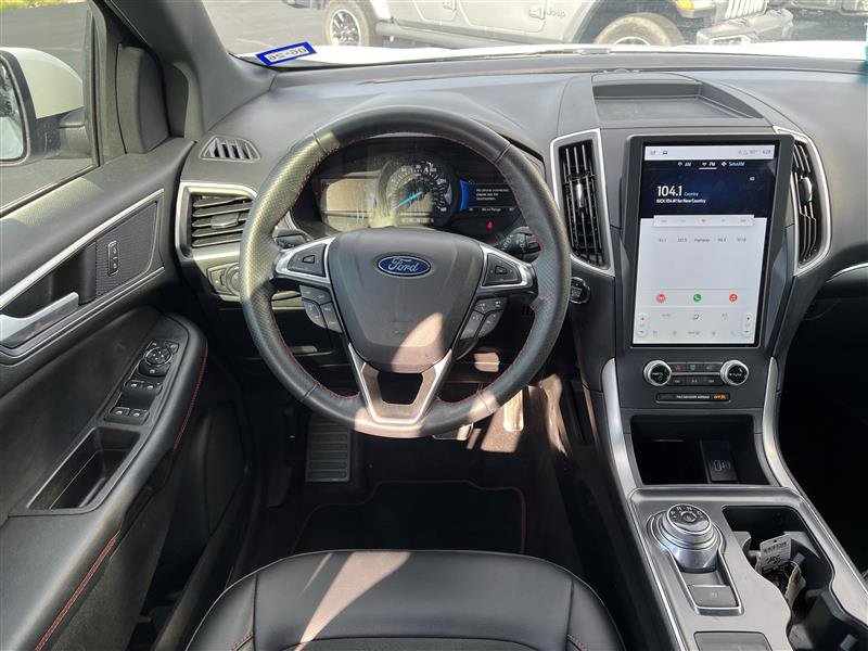 Used 2024 Ford Edge ST-Line image 9