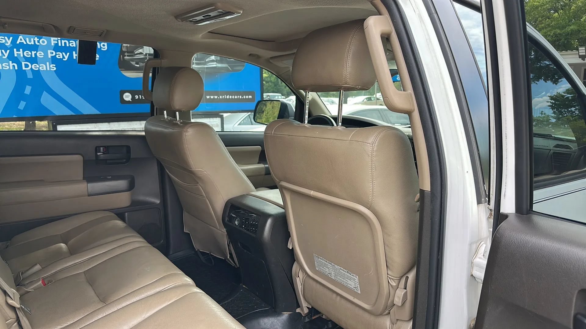 Used 2011 Toyota Sequoia SR5 AWD/4WD image 20