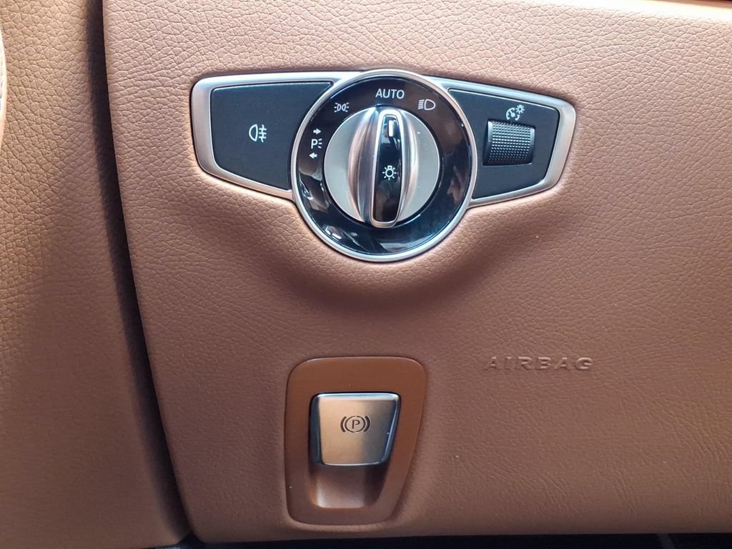 Used 2023 Mercedes-Benz E 450 Cabriolet image 32