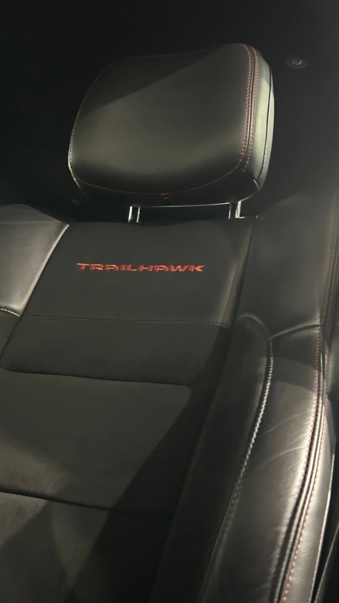 Used 2019 Jeep Grand Cherokee Trailhawk AWD/4WD image 43