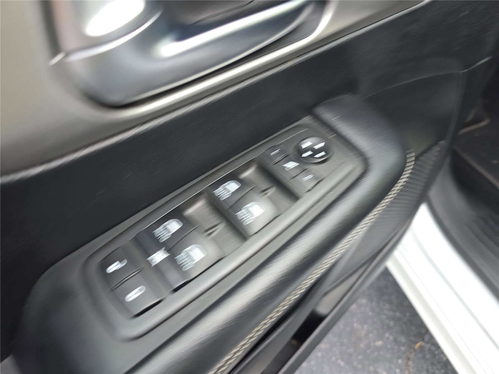 Used 2021 Chrysler Pacifica Limited w/ S Appearance Package image 19