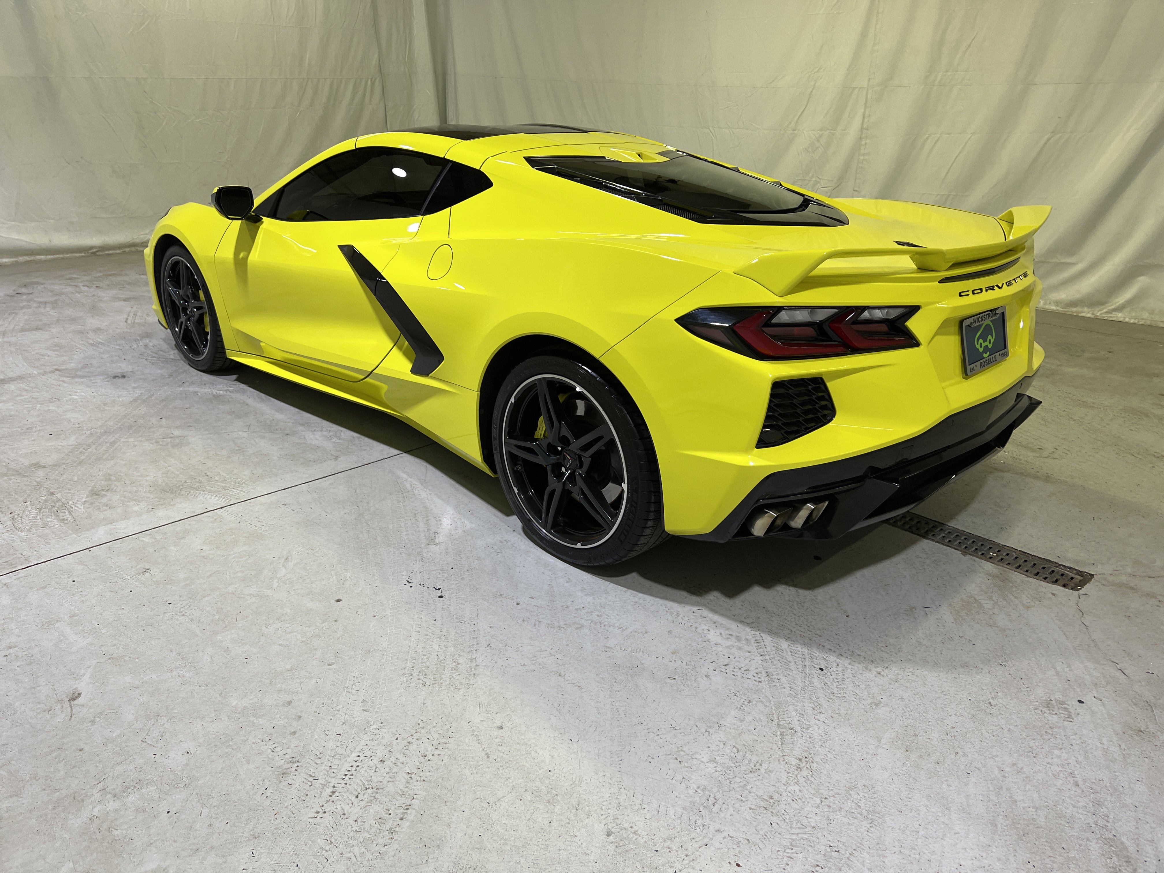 Used 2021 Chevrolet Corvette Stingray Preferred Cpe w/ Z51 Performance Package RWD image 8