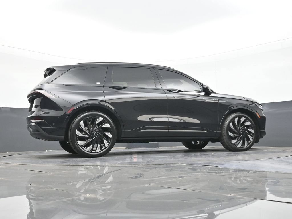 Used 2024 Lincoln Nautilus Reserve w/ Equipment Group 202A AWD/4WD image 49