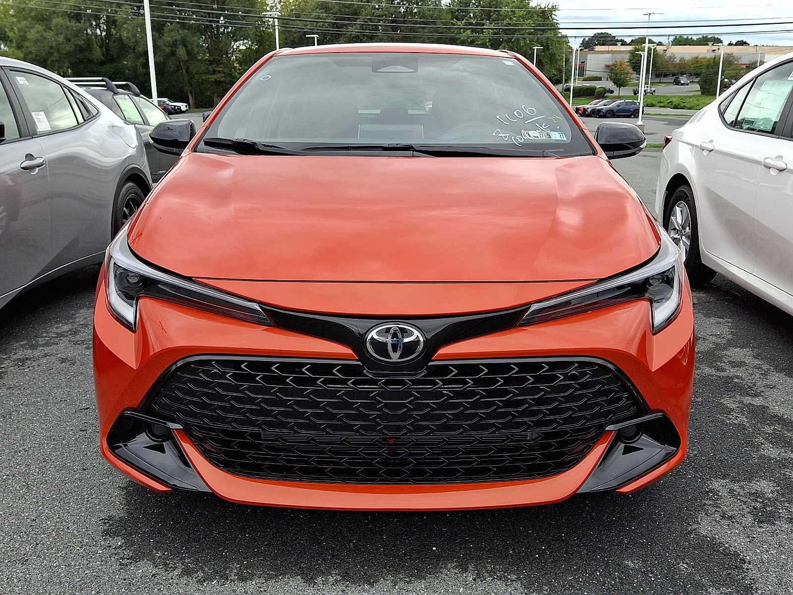New 2027 Toyota Corolla SE FWD image 2