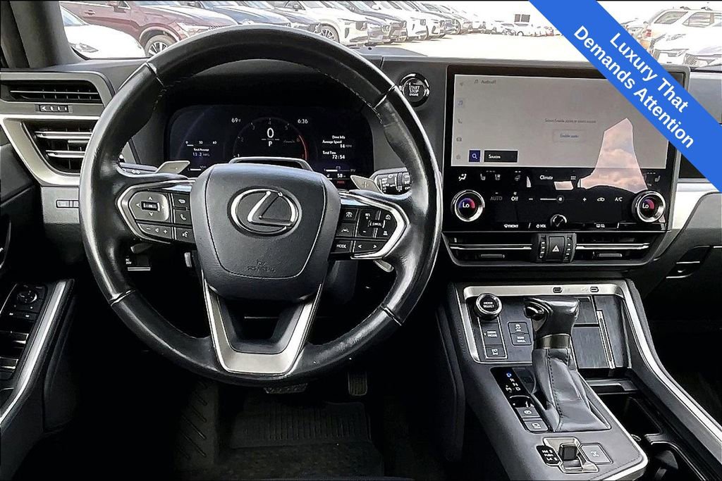 Used 2024 Lexus GX 550 image 7