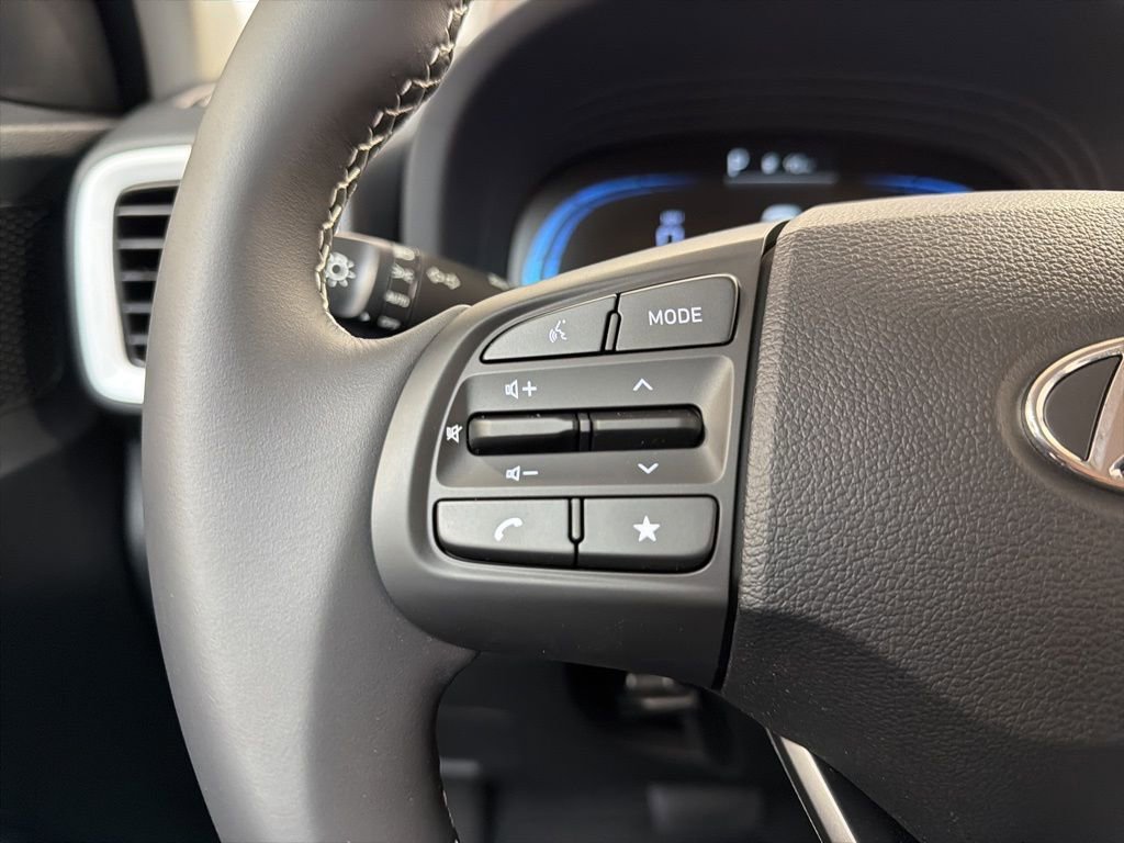 New 2026 Hyundai Venue SEL image 9