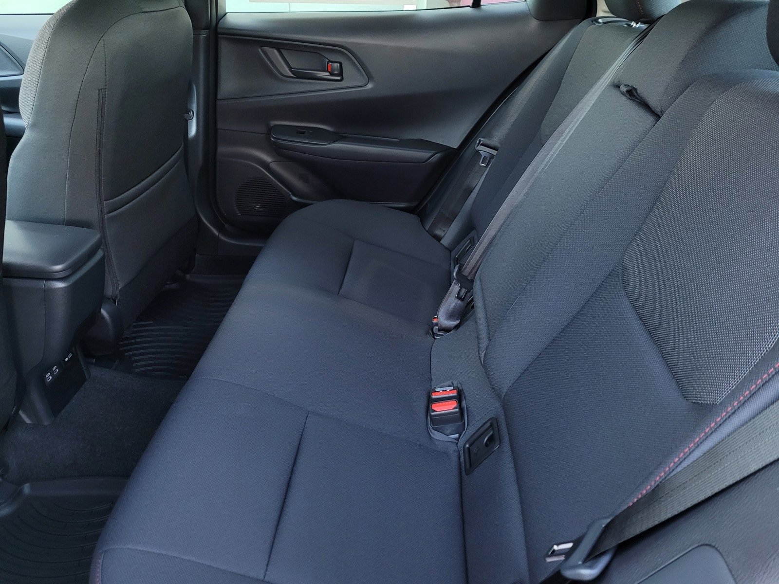 New 2026 Toyota Prius Plug-In Hybrid image 8