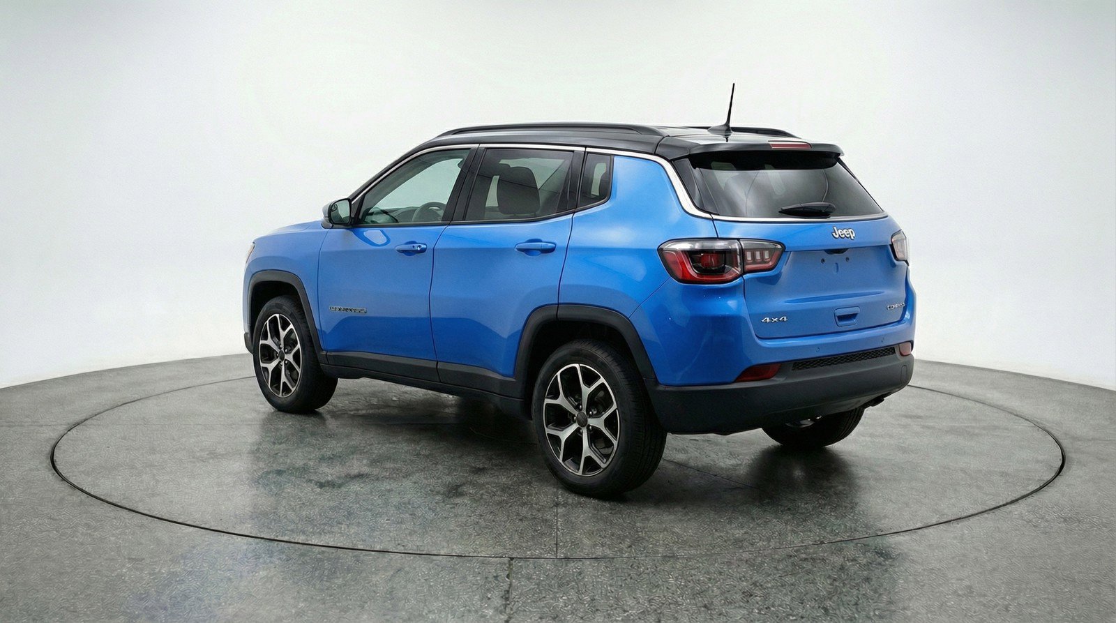 Used 2025 Jeep Compass Limited image 6