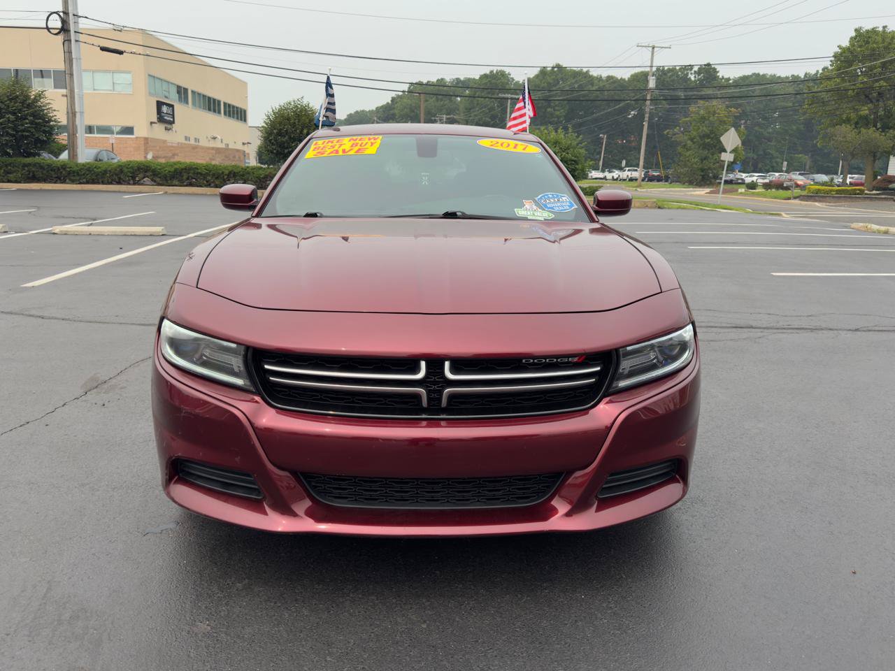 Used 2017 Dodge Charger SE RWD image 2