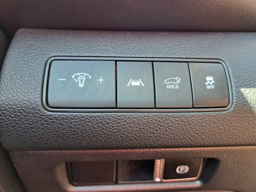 Used 2023 Hyundai Santa Fe SEL image 15